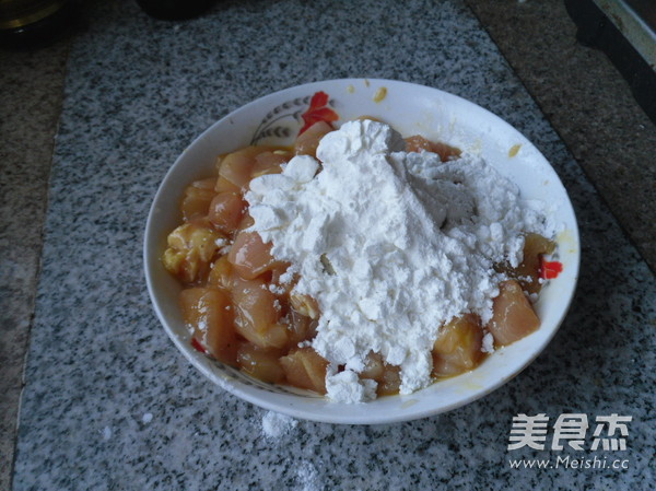 糖醋雞丁的做法-家常味炸菜譜-易網健康養生網 糖醋雞丁的做法-家常味炸菜譜