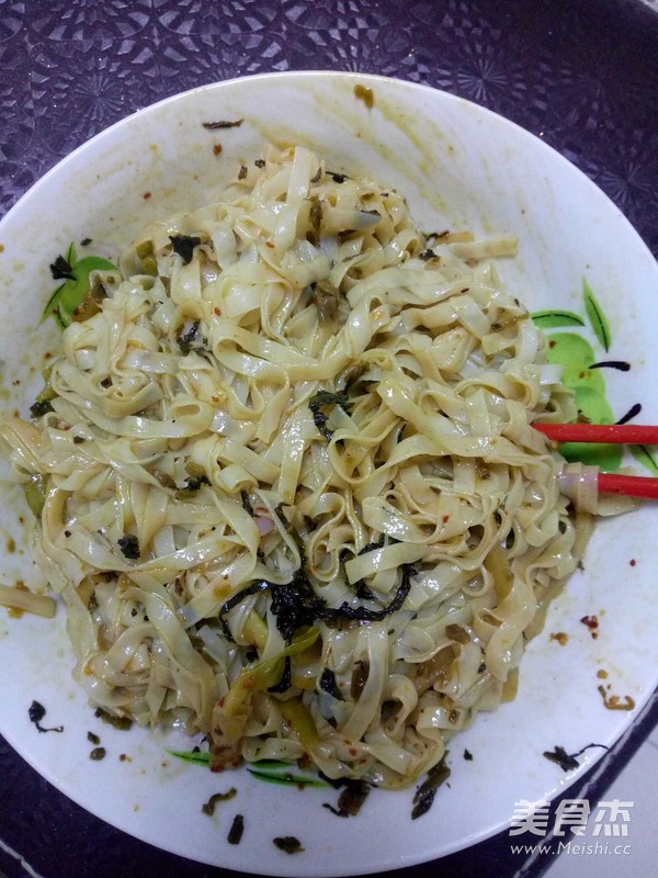 拌面的做法-五香味拌菜譜-易網(wǎng)健康養(yǎng)生網(wǎng) 拌面的做法-五香味拌菜譜