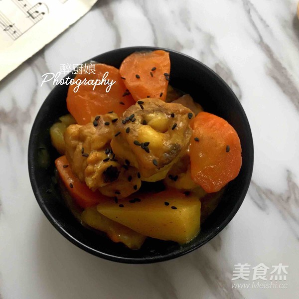 咖喱雞塊的做法-香辣味炒菜譜-易網健康養生網 咖喱雞塊的做法-香辣味炒菜譜