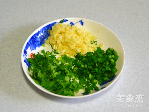 盛夏中的清涼味道—雞絲涼面的做法-咸鮮味拌菜譜-易網(wǎng)健康養(yǎng)生網(wǎng) 盛夏中的清涼味道—雞絲涼面的做法-咸鮮味拌菜譜