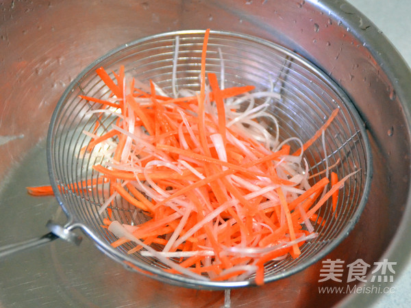 健康美味的清蒸鯧魚的做法-咸鮮味蒸菜譜-易網健康養生網 健康美味的清蒸鯧魚的做法-咸鮮味蒸菜譜