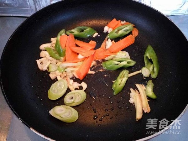 鮮香溜肉段的做法-家常味熘菜譜-易網健康養生網 鮮香溜肉段的做法-家常味熘菜譜