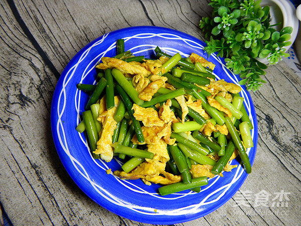 蒜苔炒雞蛋的做法-咸鮮味炒菜譜-易網(wǎng)健康養(yǎng)生網(wǎng) 蒜苔炒雞蛋的做法-咸鮮味炒菜譜