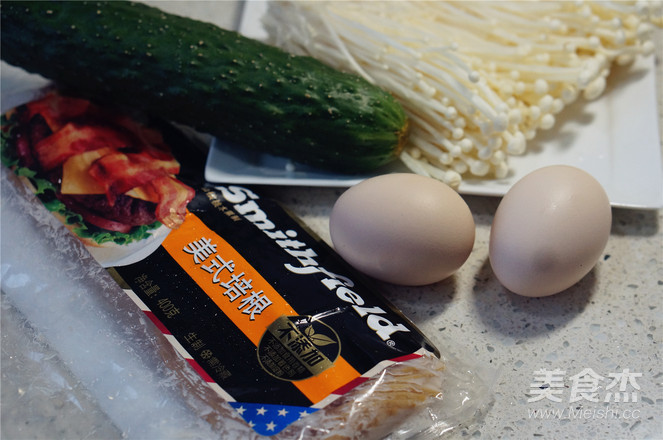 雞蛋培根卷的做法-黑椒味烤菜譜-易網<a href=http://www.jsjjzhkt.cn/ target=_blank class=infotextkey>健康養生</a>網 雞蛋培根卷的做法-黑椒味烤菜譜