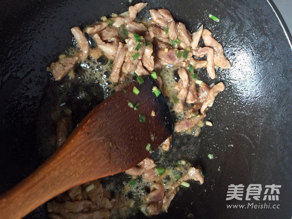 蘆筍肉絲的做法-家常味炒菜譜-易網(wǎng)健康養(yǎng)生網(wǎng) 蘆筍肉絲的做法-家常味炒菜譜