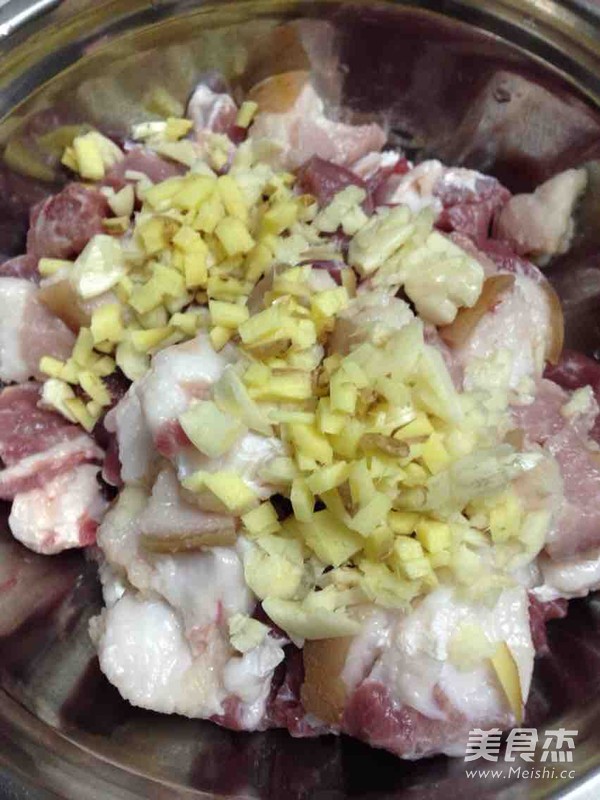 粉蒸肉的做法-醬香味蒸菜譜-易網<a href=http://www.jsjjzhkt.cn/ target=_blank class=infotextkey>健康養生</a>網 粉蒸肉的做法-醬香味蒸菜譜