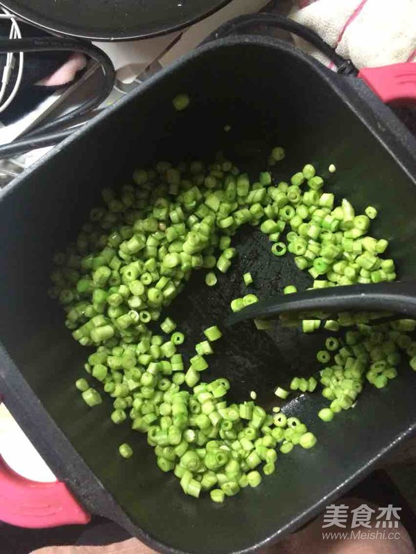 炒豇豆的做法-咸鮮味炒菜譜
