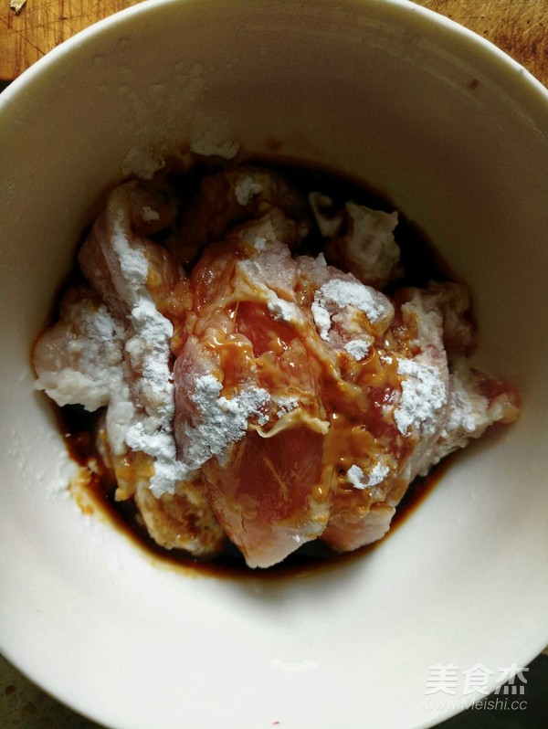 尖椒鹽煎肉的做法-家常味炒菜譜-易網(wǎng)健康養(yǎng)生網(wǎng) 尖椒鹽煎肉的做法-家常味炒菜譜