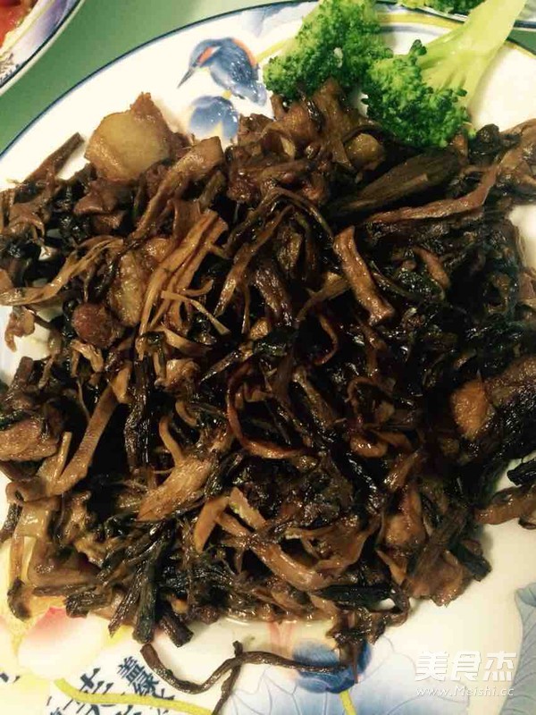 不油膩超下飯～梅干菜扣肉的做法-醬香味蒸菜譜