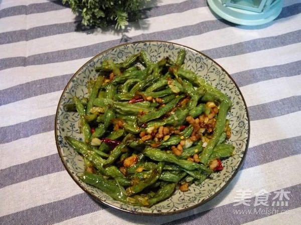 干煸四季豆的做法-家常味干煸菜譜