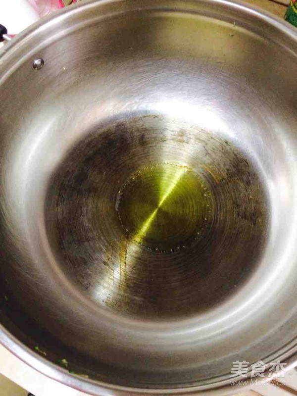 五香培根炒西藍(lán)花籽的做法-五香味炒菜譜-易網(wǎng)健康養(yǎng)生網(wǎng) 五香培根炒西藍(lán)花籽的做法-五香味炒菜譜