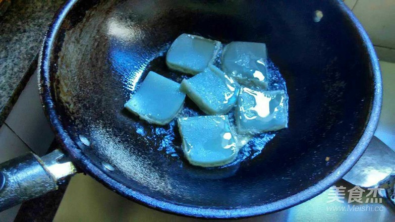 炒涼粉的做法-咸鮮味炒菜譜-易網健康養生網 炒涼粉的做法-咸鮮味炒菜譜