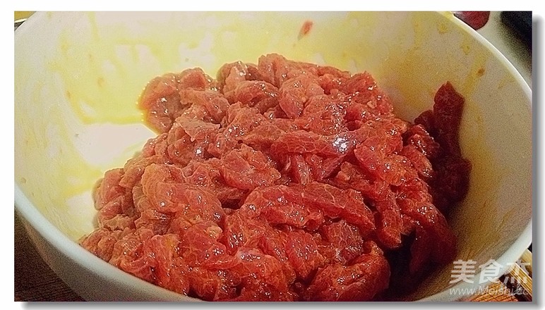 芹菜炒牛肉的做法-家常味炒菜譜-易網(wǎng)健康養(yǎng)生網(wǎng) 芹菜炒牛肉的做法-家常味炒菜譜