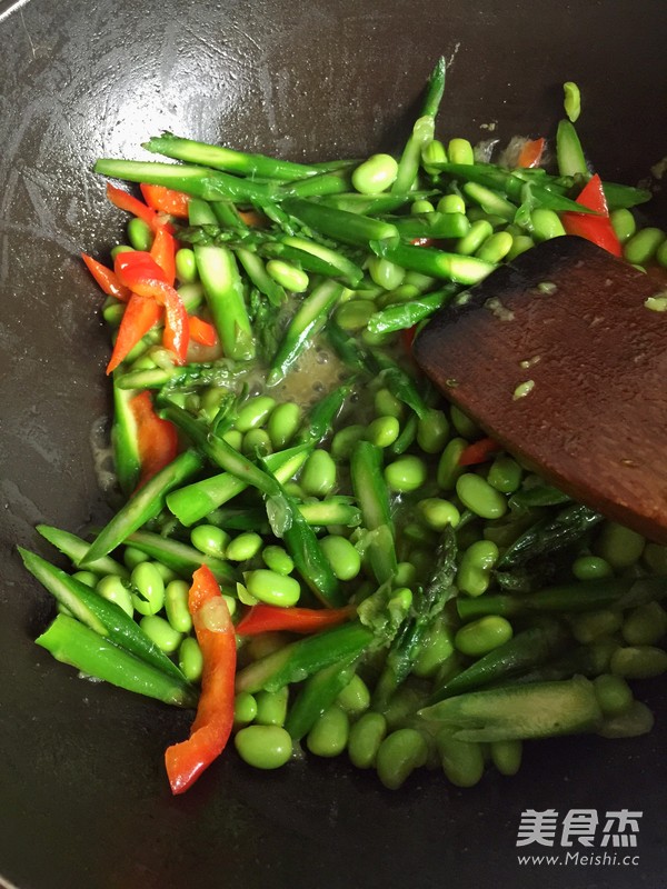 蘆筍肉絲的做法-家常味炒菜譜-易網(wǎng)健康養(yǎng)生網(wǎng) 蘆筍肉絲的做法-家常味炒菜譜