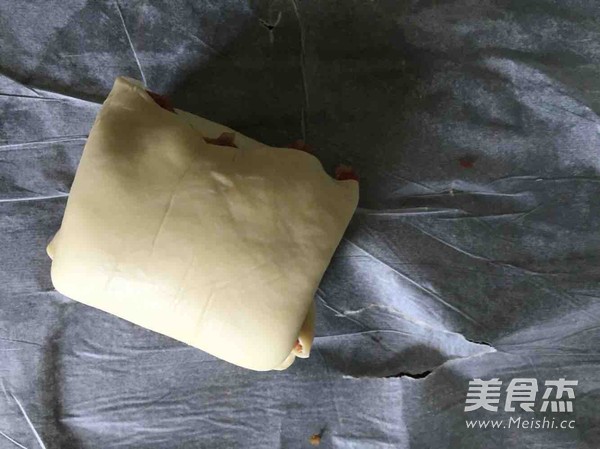 千層牛肉酥餅的做法-五香味烤菜譜-易網健康養生網 千層牛肉酥餅的做法-五香味烤菜譜