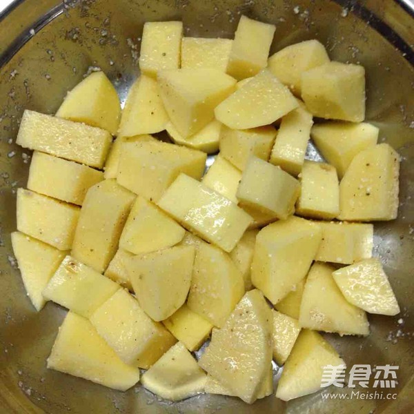 粉蒸肉的做法-醬香味蒸菜譜-易網健康養生網 粉蒸肉的做法-醬香味蒸菜譜