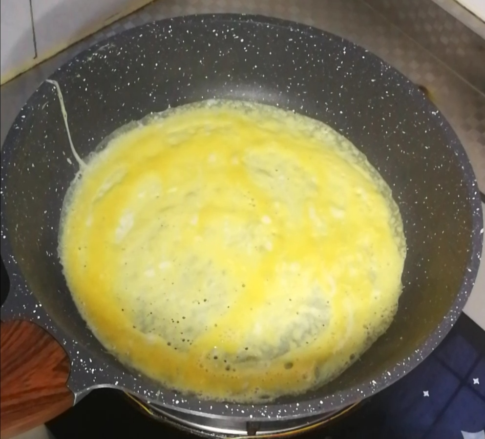 黃金菠菜卷的做法-家常味其它工藝菜譜-易網健康養生網 黃金菠菜卷的做法-家常味其它工藝菜譜