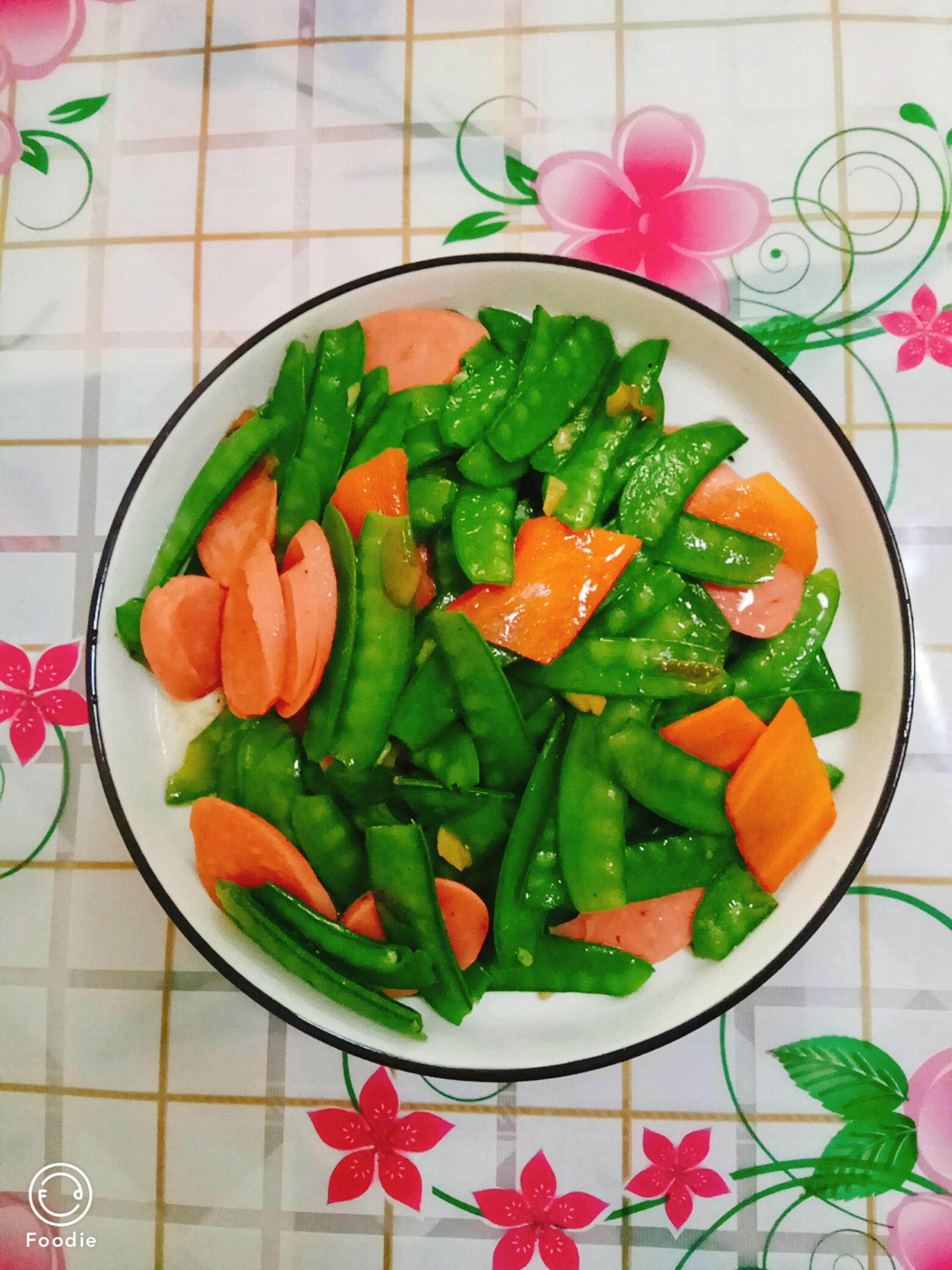 荷蘭豆火腿腸的做法-家常味炒菜譜-易網健康養生網 荷蘭豆火腿腸的做法-家常味炒菜譜