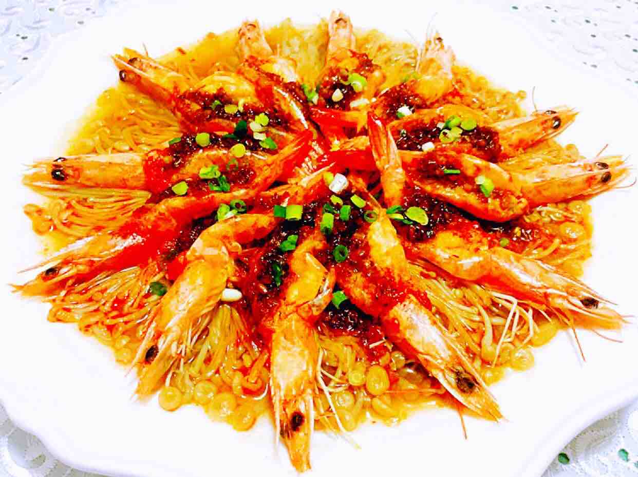 蒜蓉海蝦蒸金針菇的做法-家常味蒸菜譜-易網(wǎng)健康養(yǎng)生網(wǎng) 蒜蓉海蝦蒸金針菇的做法-家常味蒸菜譜