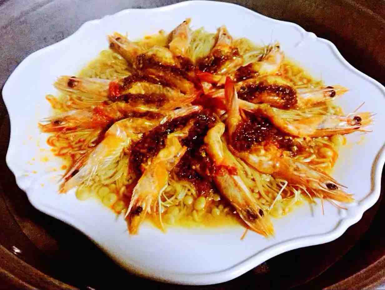 蒜蓉海蝦蒸金針菇的做法-家常味蒸菜譜-易網(wǎng)健康養(yǎng)生網(wǎng) 蒜蓉海蝦蒸金針菇的做法-家常味蒸菜譜