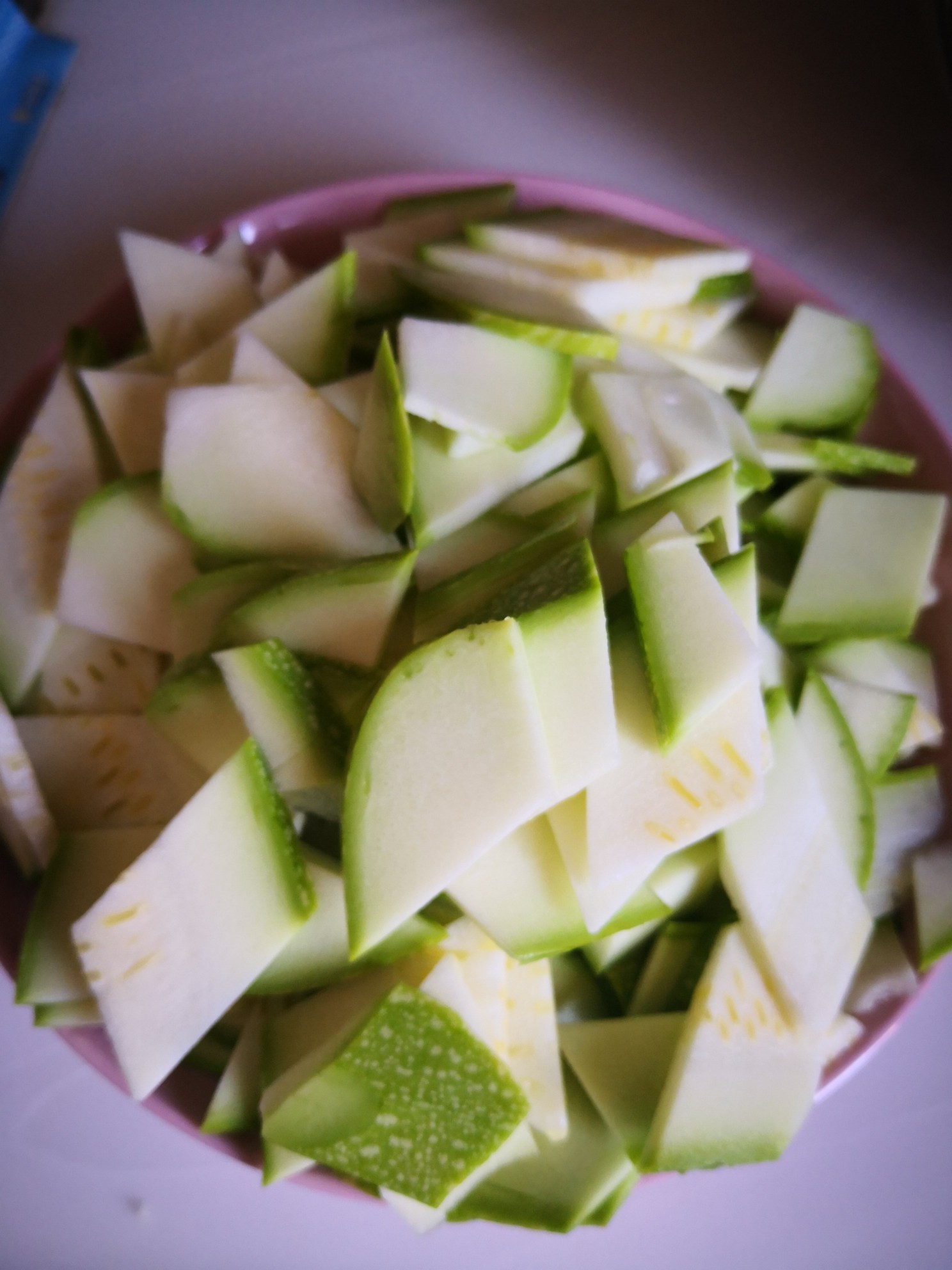 鮮蝦炒西葫蘆的做法-家常味炒菜譜-易網(wǎng)健康養(yǎng)生網(wǎng) 鮮蝦炒西葫蘆的做法-家常味炒菜譜