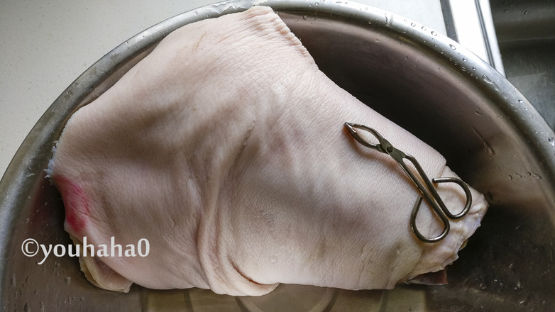 東坡發(fā)財(cái)肘子的做法-家常味燉菜譜-易網(wǎng)健康養(yǎng)生網(wǎng) 東坡發(fā)財(cái)肘子的做法-家常味燉菜譜