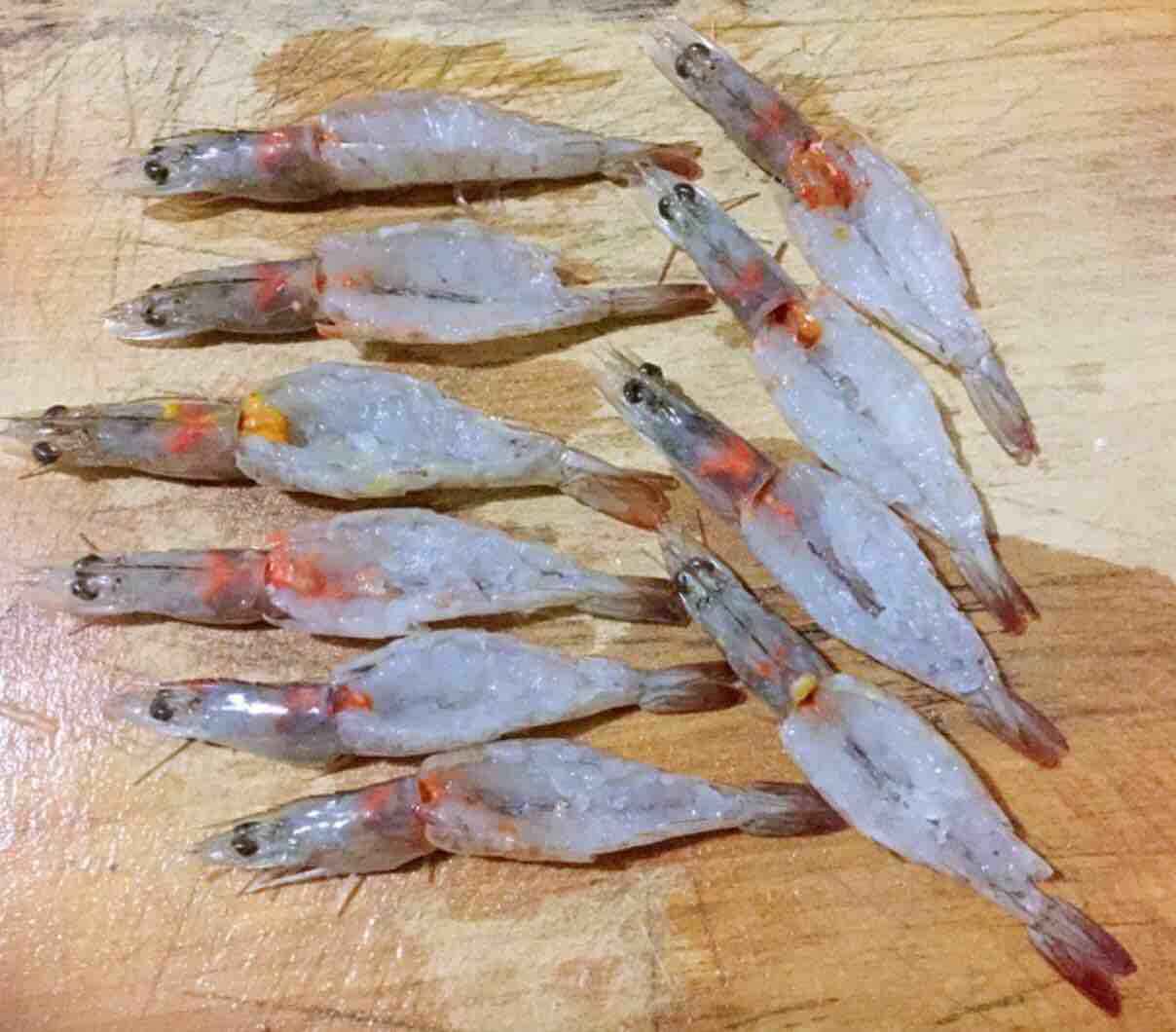 蒜蓉海蝦蒸金針菇的做法-家常味蒸菜譜-易網(wǎng)健康養(yǎng)生網(wǎng) 蒜蓉海蝦蒸金針菇的做法-家常味蒸菜譜