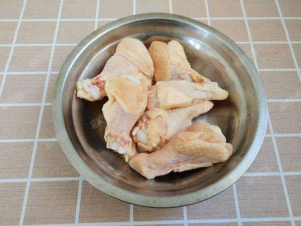 炸雞的做法-家常味炸菜譜-易網<a href=http://www.jsjjzhkt.cn/ target=_blank class=infotextkey>健康養生</a>網 炸雞的做法-家常味炸菜譜