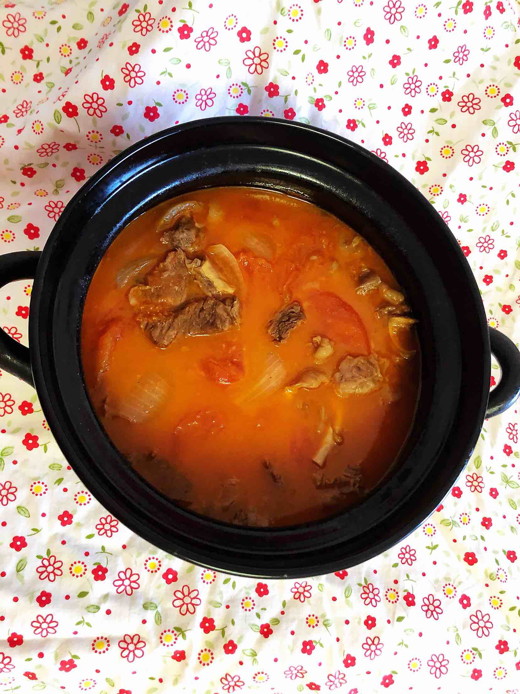 西紅柿燉牛腩的做法-家常味燉菜譜