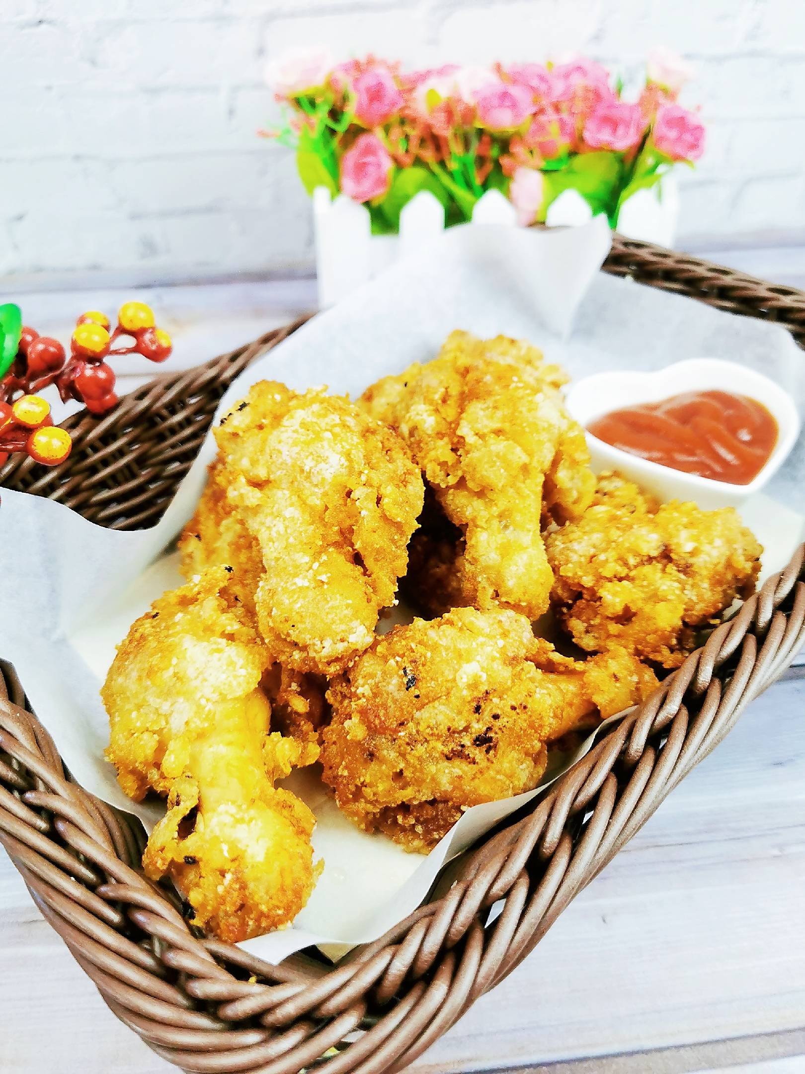 蒜香炸雞腿的做法-咸鮮味炸菜譜