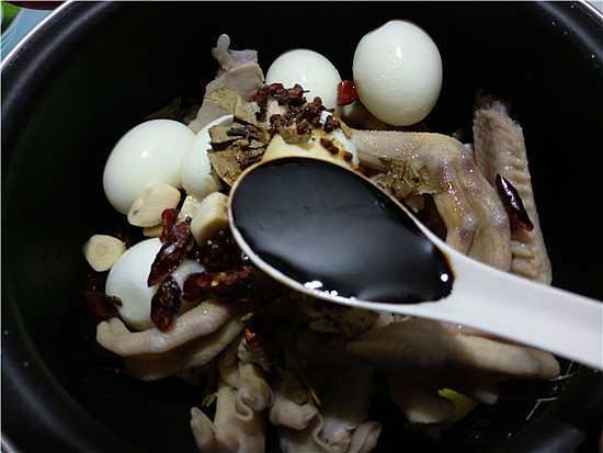 鹵鴨掌鴨翅的做法-五香味鹵菜譜-易網健康養生網 鹵鴨掌鴨翅的做法-五香味鹵菜譜