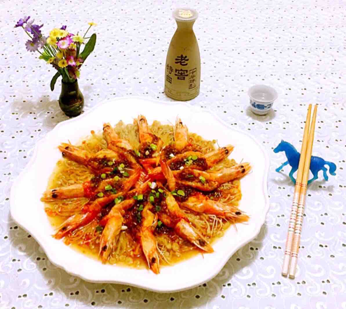 蒜蓉海蝦蒸金針菇的做法-家常味蒸菜譜-易網(wǎng)健康養(yǎng)生網(wǎng) 蒜蓉海蝦蒸金針菇的做法-家常味蒸菜譜