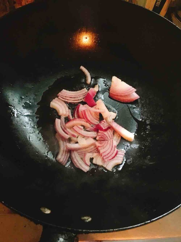 咖喱雞肉燜飯的做法-咖喱味燜菜譜-易網健康養生網 咖喱雞肉燜飯的做法-咖喱味燜菜譜