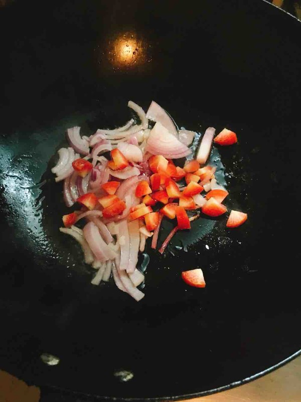 咖喱雞肉燜飯的做法-咖喱味燜菜譜-易網健康養生網 咖喱雞肉燜飯的做法-咖喱味燜菜譜