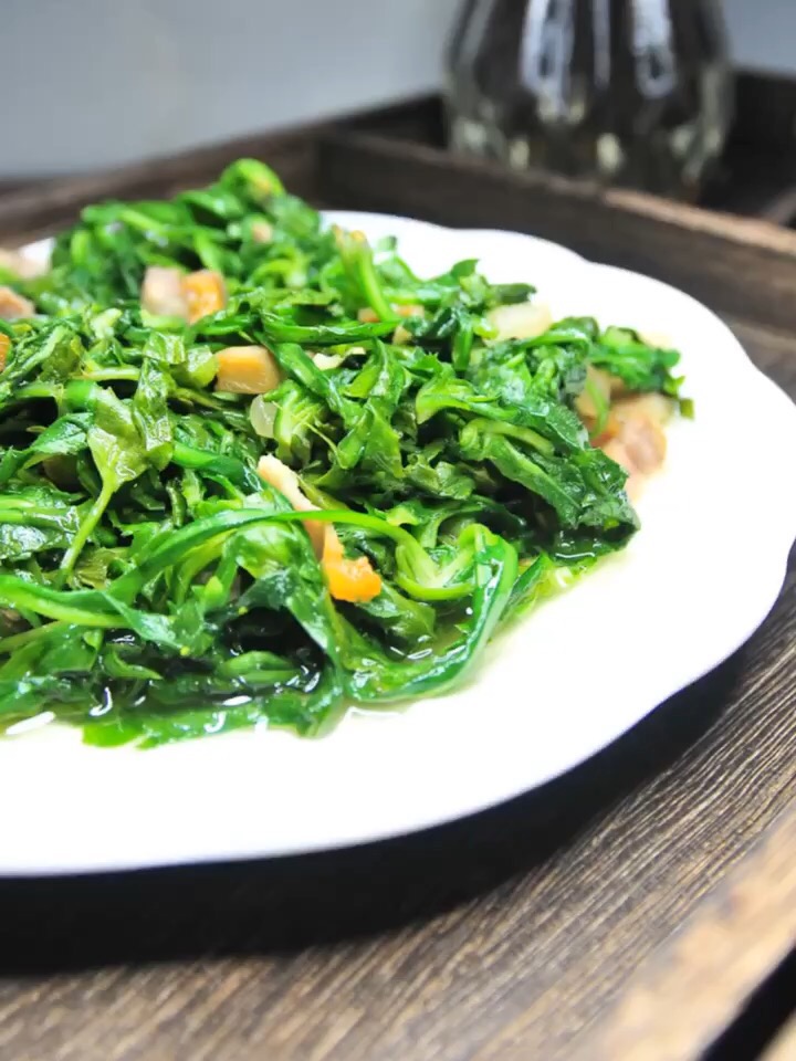 咸肉絲炒薺菜的做法-咸鮮味炒菜譜