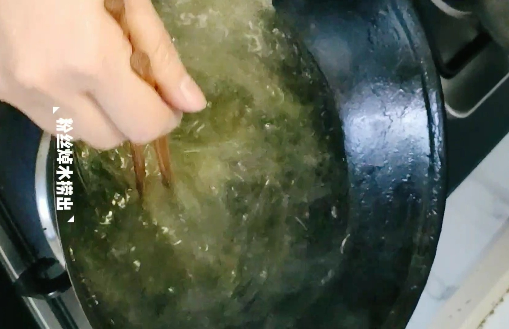 酸辣金針菇的做法-酸辣味蒸菜譜-易網(wǎng)健康養(yǎng)生網(wǎng) 酸辣金針菇的做法-酸辣味蒸菜譜