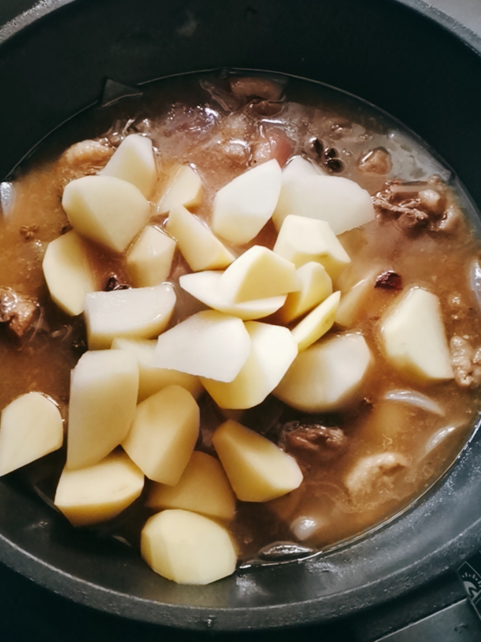 土豆燒雞塊的做法-咸鮮味燒菜譜-易網(wǎng)健康養(yǎng)生網(wǎng) 土豆燒雞塊的做法-咸鮮味燒菜譜