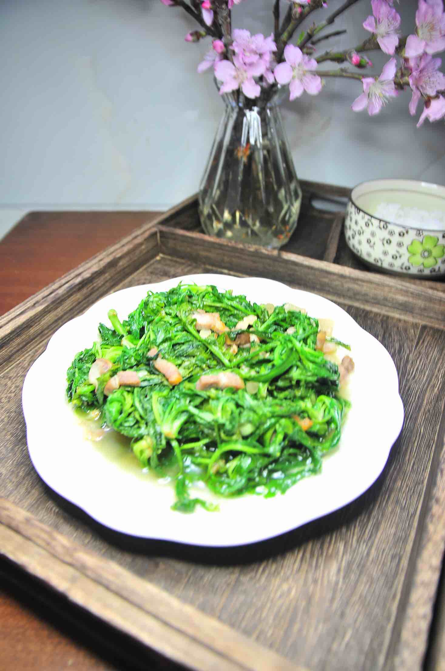 咸肉絲炒薺菜的做法-咸鮮味炒菜譜