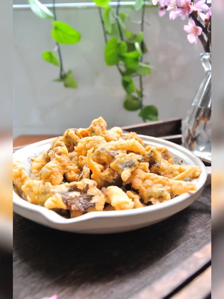 椒鹽平菇的做法-家常味炸菜譜