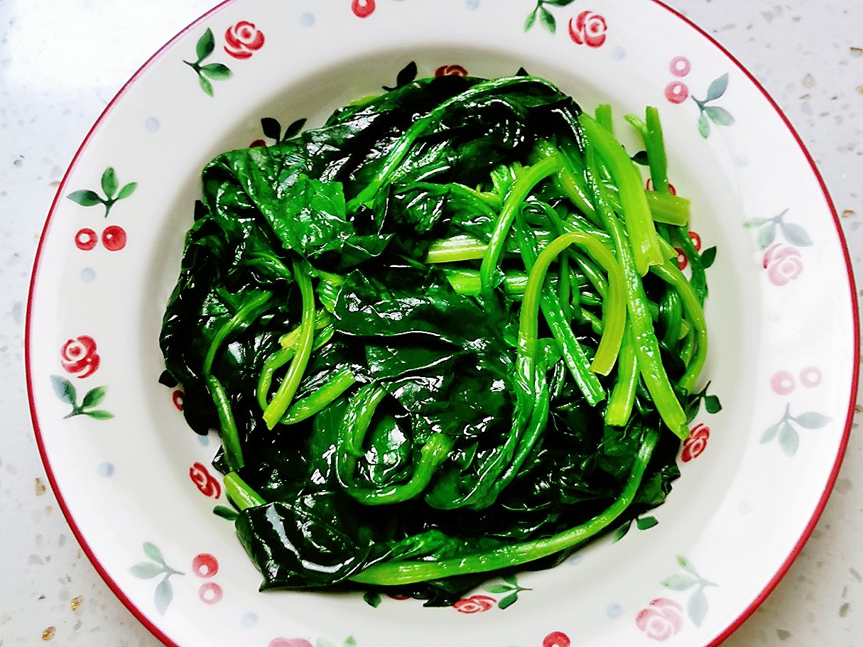 上湯菠菜的做法-咸鮮味煮菜譜-易網健康養(yǎng)生網 上湯菠菜的做法-咸鮮味煮菜譜