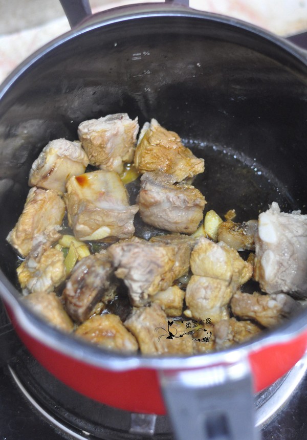 簡易燉排骨的做法-家常味燉菜譜