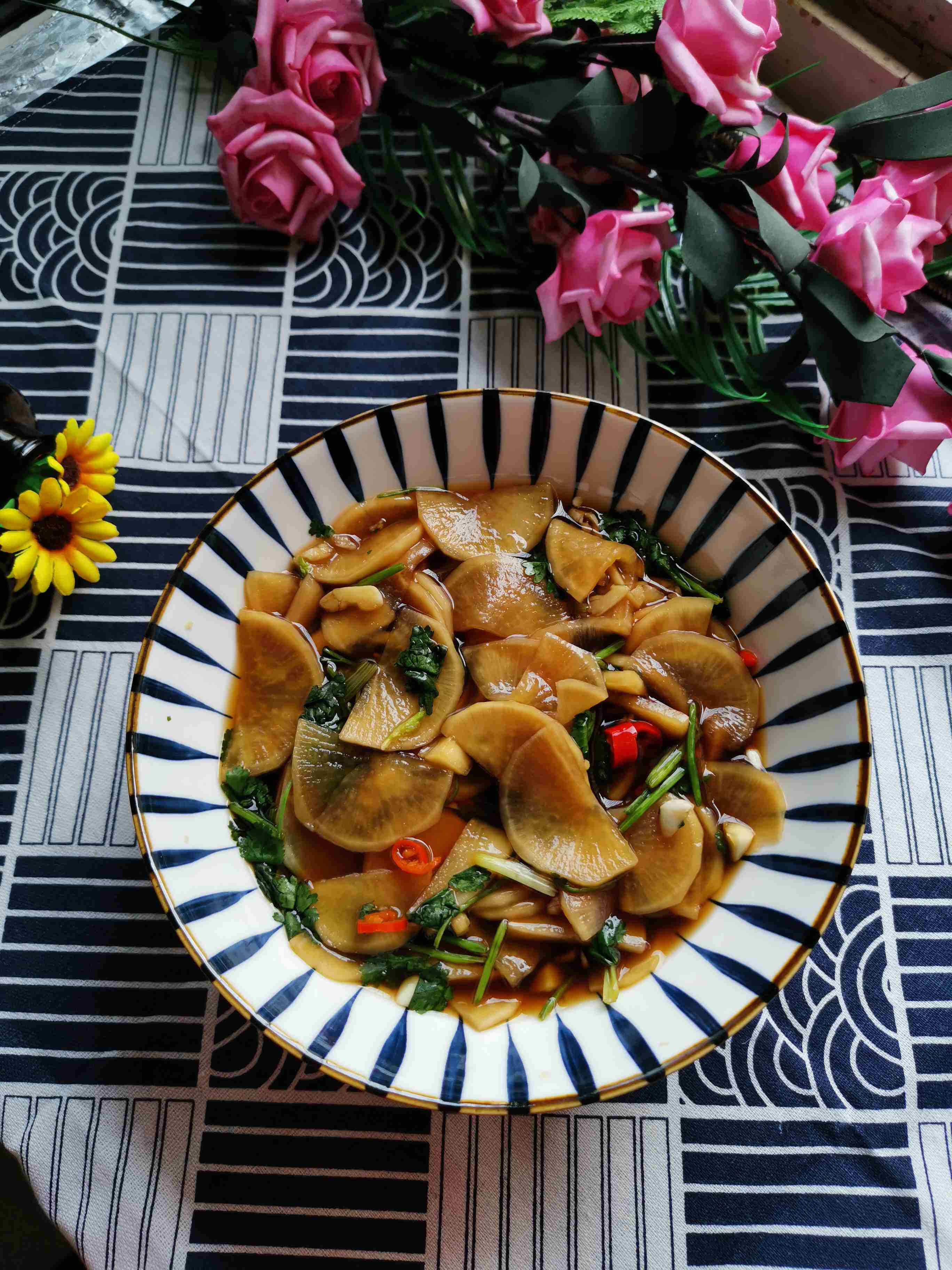 酸辣蘿卜的做法-酸辣味腌菜譜-易網健康養生網 酸辣蘿卜的做法-酸辣味腌菜譜