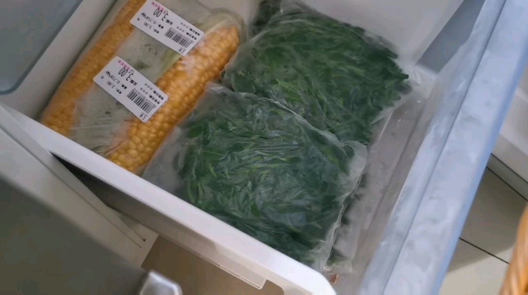 野菜的保存方法的做法-家常味煮菜譜-易網(wǎng)健康養(yǎng)生網(wǎng) 野菜的保存方法的做法-家常味煮菜譜