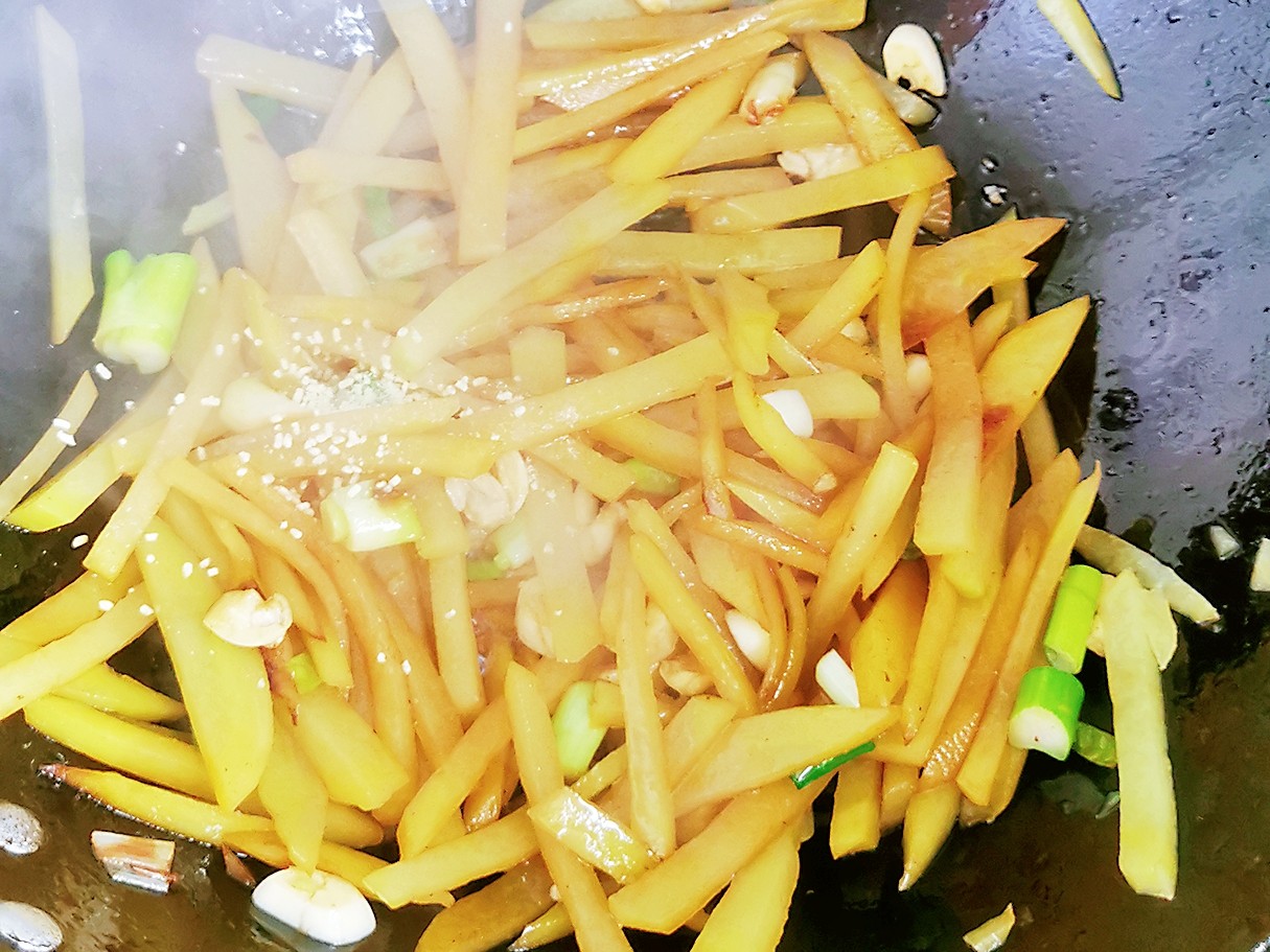 素炒土豆條的做法-家常味炒菜譜