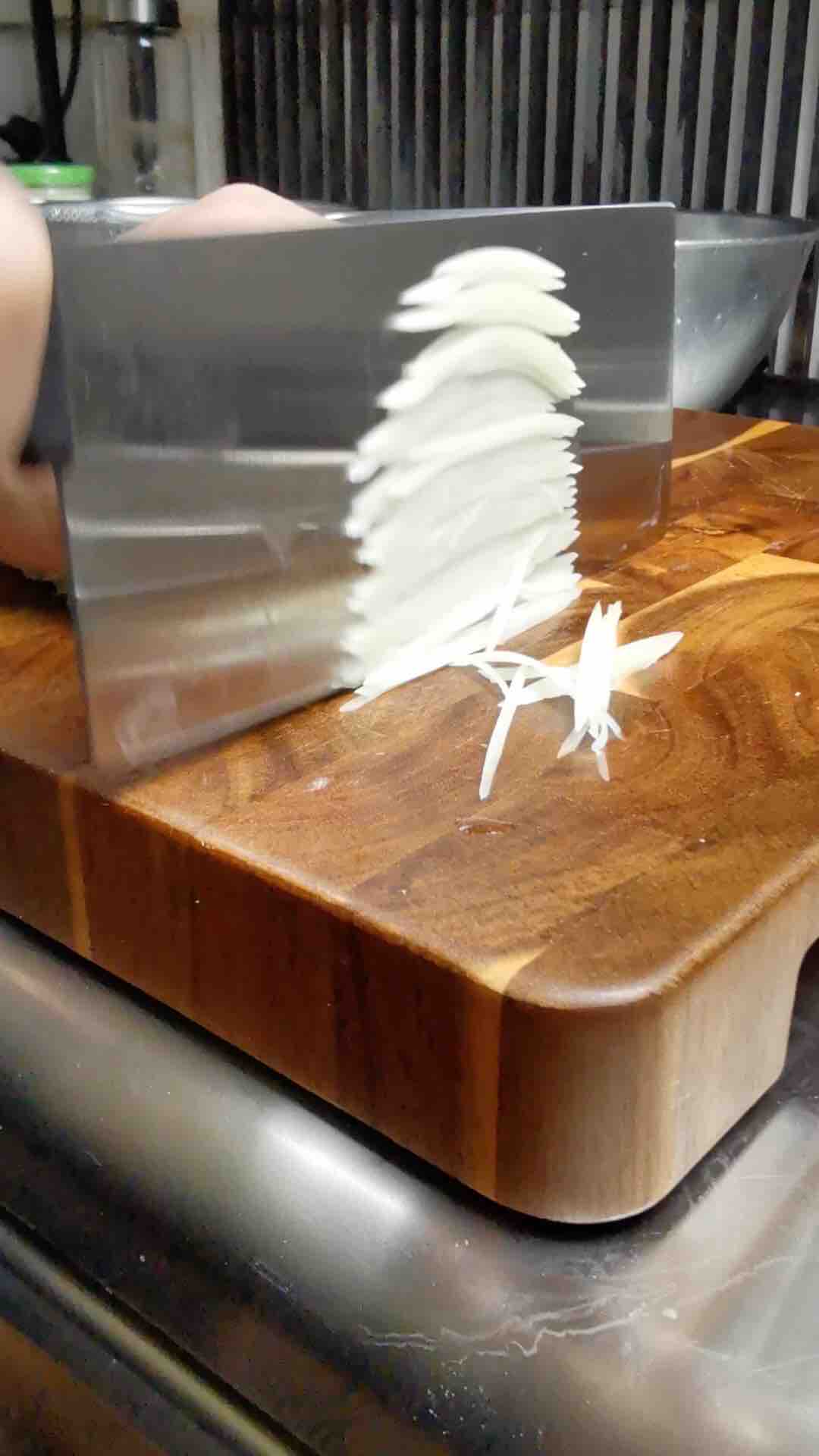 土豆絲成就了“金絲鳳尾蝦”的做法-咸鮮味炸菜譜-易網<a href=http://www.jsjjzhkt.cn/ target=_blank class=infotextkey>健康養生</a>網 土豆絲成就了“金絲鳳尾蝦”的做法-咸鮮味炸菜譜