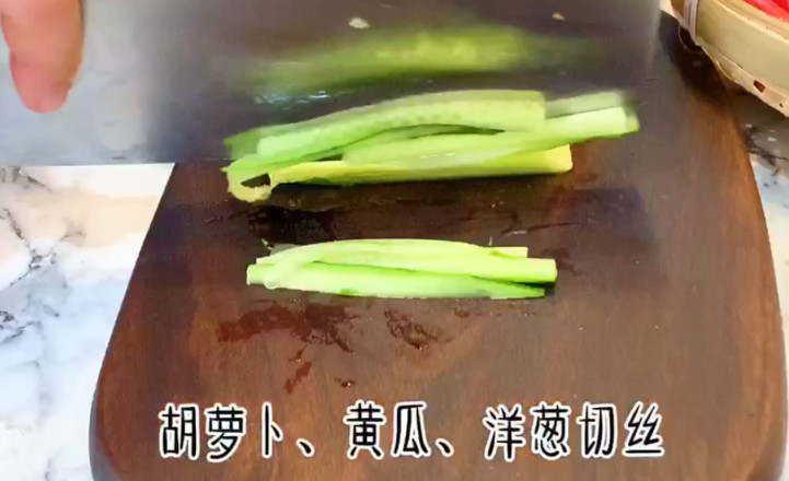 紅油豬耳的做法-香辣味拌菜譜-易網<a href=http://www.jsjjzhkt.cn/ target=_blank class=infotextkey>健康養生</a>網 紅油豬耳的做法-香辣味拌菜譜