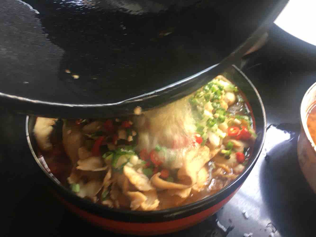 麻辣水煮魚的做法-香辣味煮菜譜