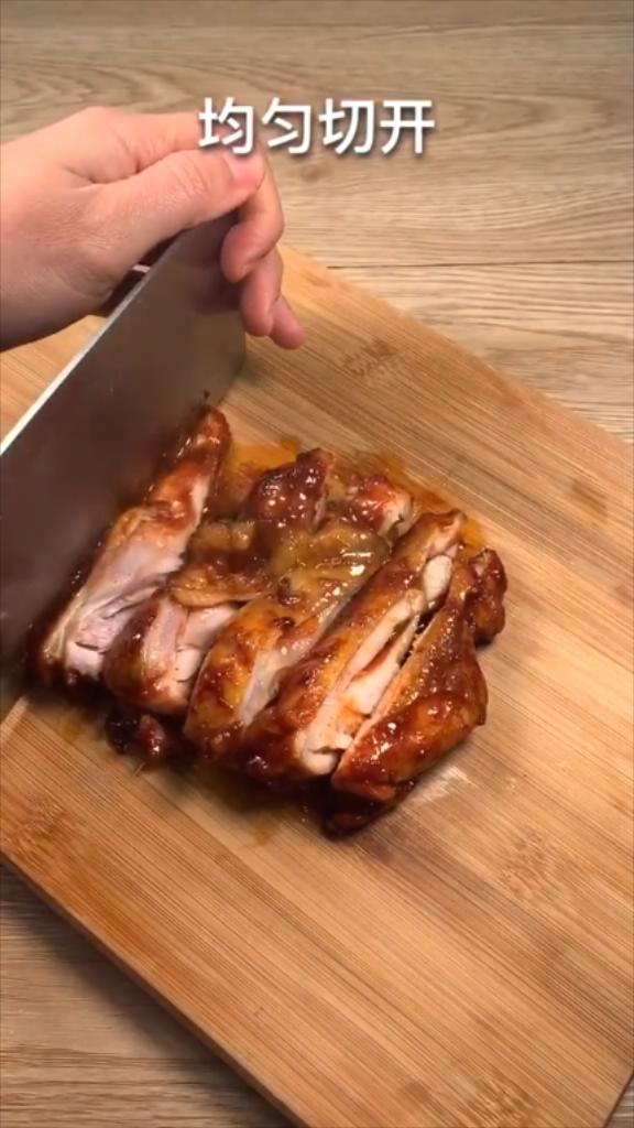 秘制雞腿肉的做法-咸鮮味燒菜譜-易網健康養生網 秘制雞腿肉的做法-咸鮮味燒菜譜