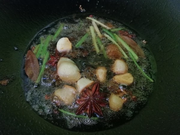 香菇豆腐燉草魚的做法-咸鮮味燉菜譜-易網健康養生網 香菇豆腐燉草魚的做法-咸鮮味燉菜譜