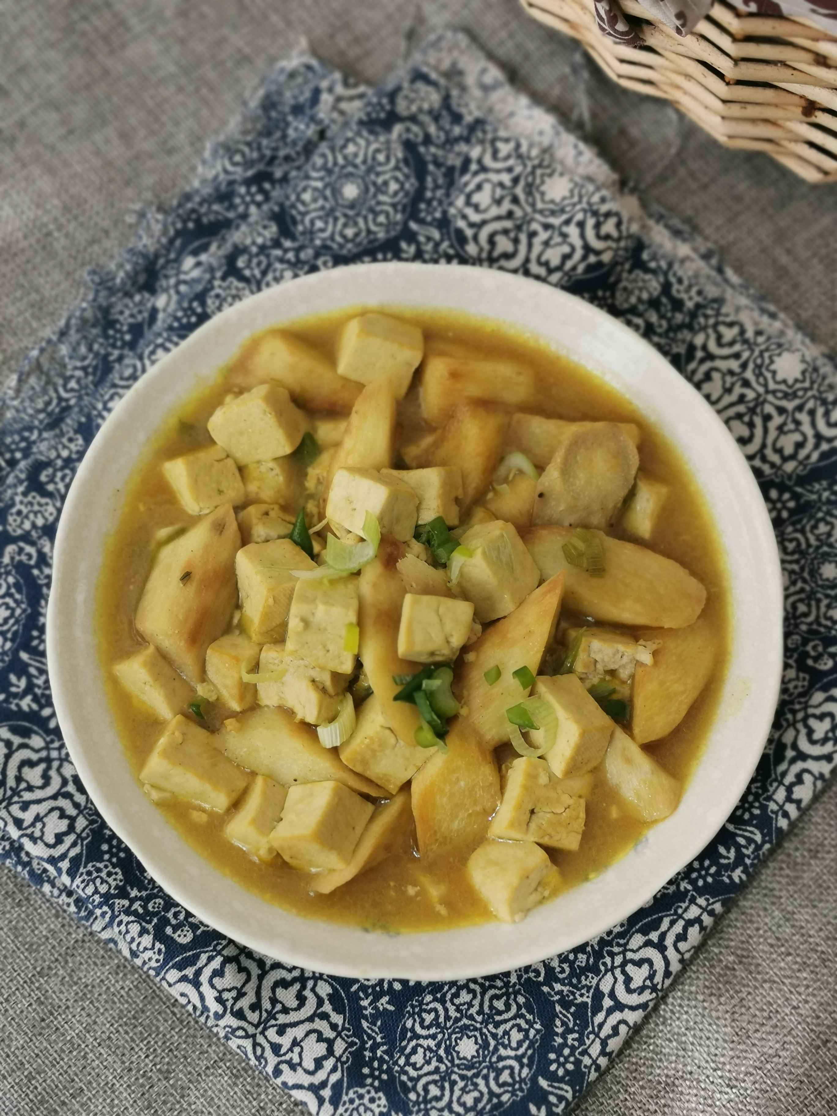 咖喱豆腐燉山藥的做法-咖喱味燉菜譜-易網健康養生網 咖喱豆腐燉山藥的做法-咖喱味燉菜譜